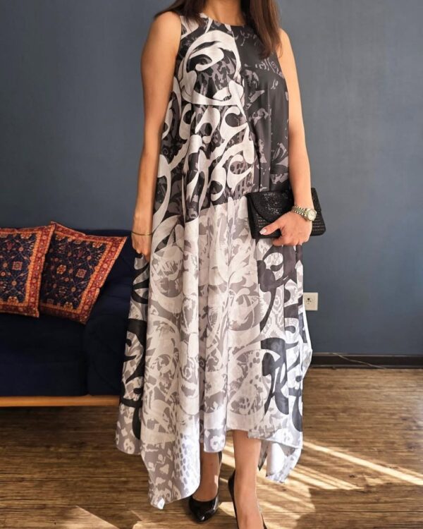 Farsi calligraphy dress